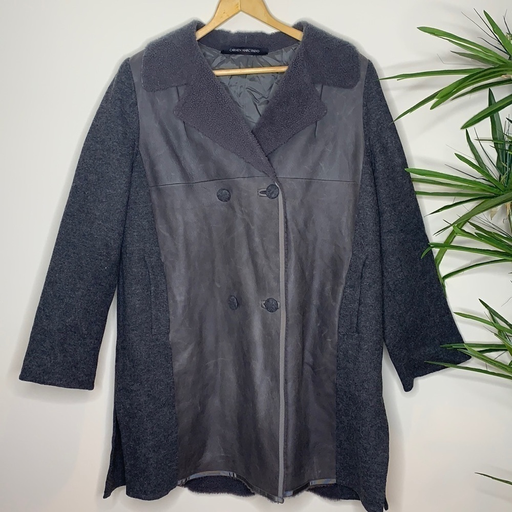 Carmen Marc Valvo Couture Gray Wool Dye Pearl Lamb Collared Button Jacket 12